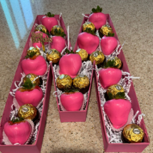 Letras de Fresas Cubiertas con Chocolate